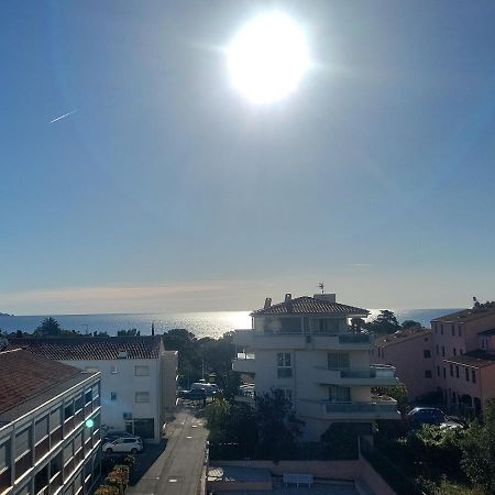 Bel Appartement A 200M De La Mer! Fréjus Buitenkant foto